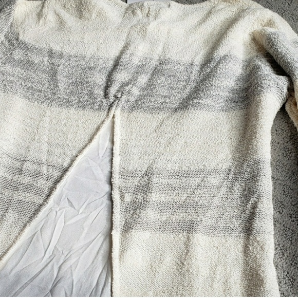 Calvin Klein Jeans Striped Split-Back Swea… - Picture 2 of 3